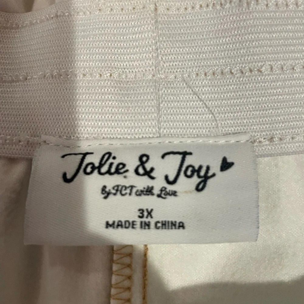 Jolie & Joy‎ Tan “Faux Leather”Shorts w/Elastic Waistband and Tie Waist, Size 3X